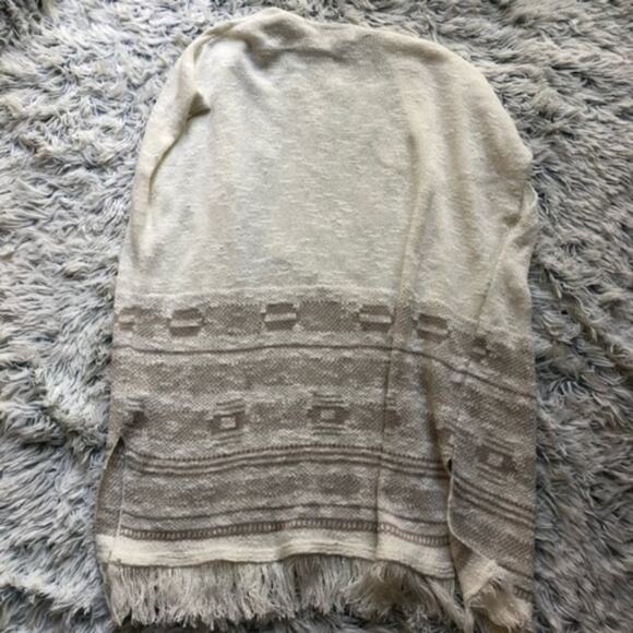 Old Navy White Tone Fringe Long Bohemian Knit Cardigan - Picture 5 of 7